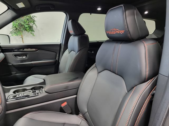 Certified 2025 Honda Pilot TrailSport image 13