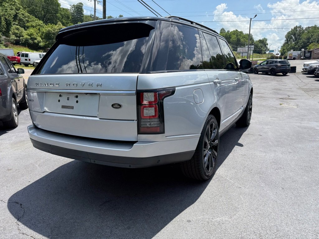 Used 2015 Land Rover Range Rover Supercharged image 16