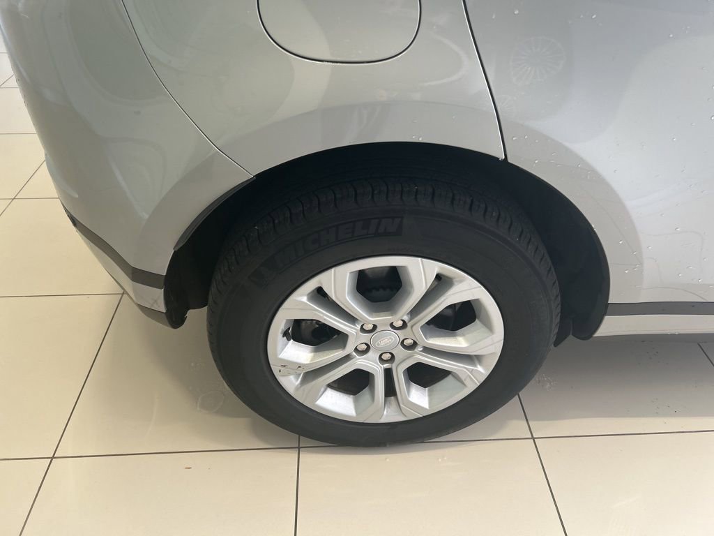 Used 2023 Land Rover Range Rover Evoque S image 16