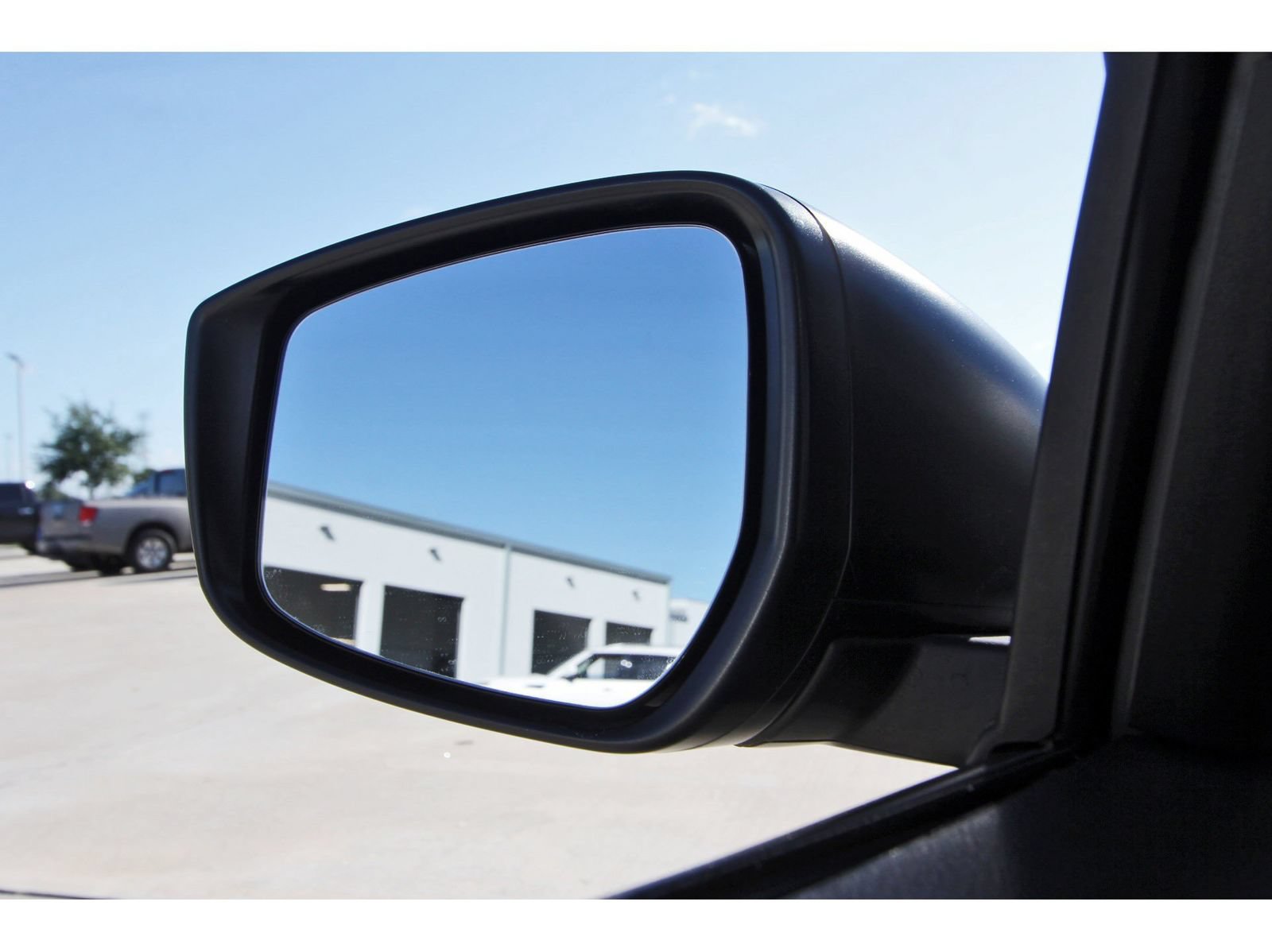 Certified 2025 Nissan Kicks Play S FWD image 11