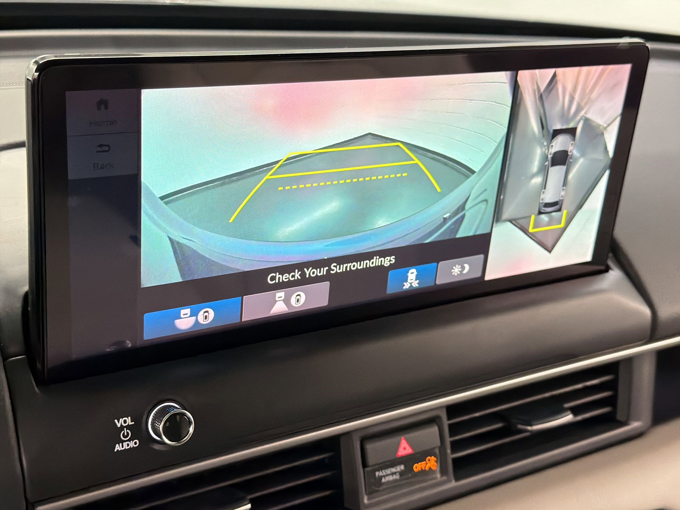 New 2026 Honda Pilot Touring image 23