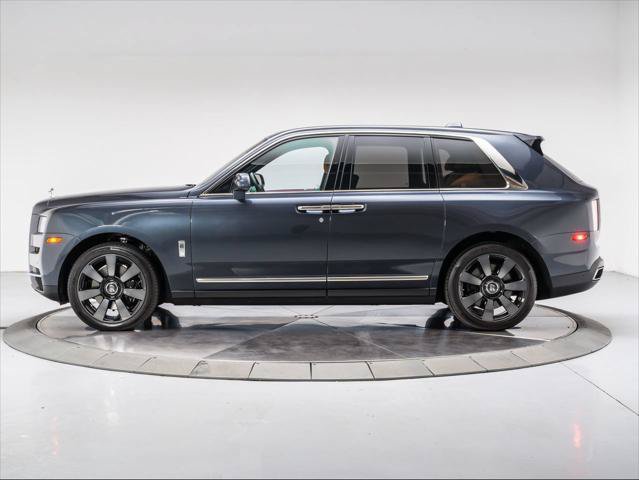 Used 2024 Rolls-Royce Cullinan AWD/4WD image 2