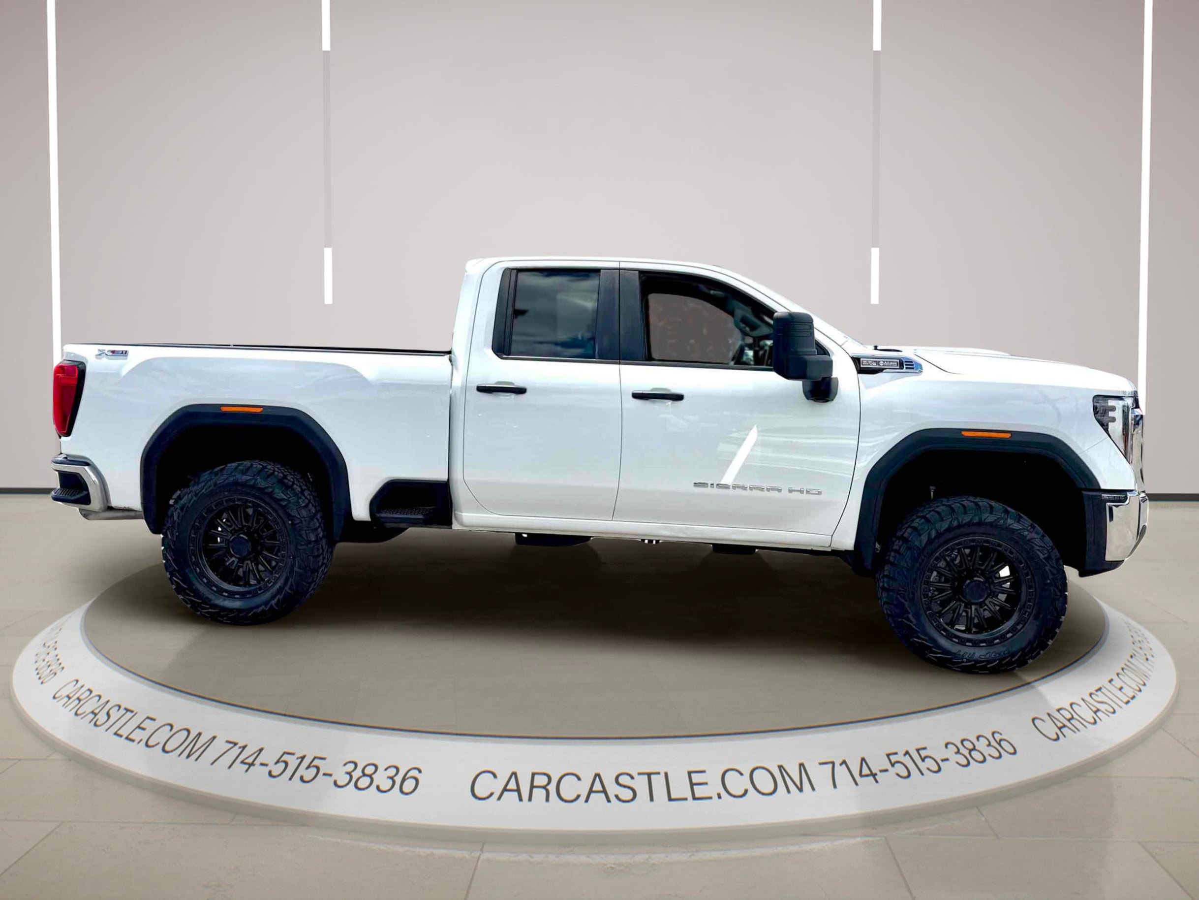 Used 2024 GMC Sierra 2500 Pro AWD/4WD image 6