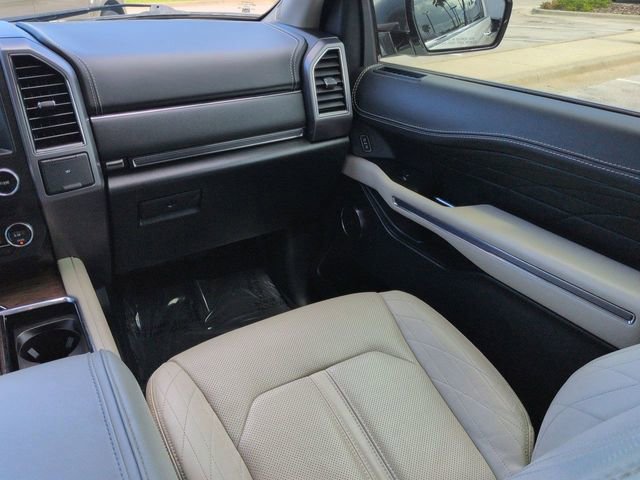 Used 2021 Ford Expedition Platinum AWD/4WD image 17