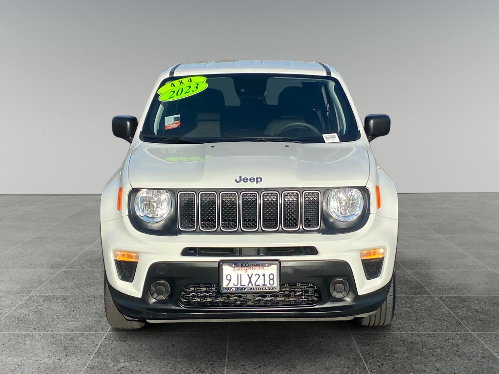 Used 2023 Jeep Renegade Latitude AWD/4WD image 8