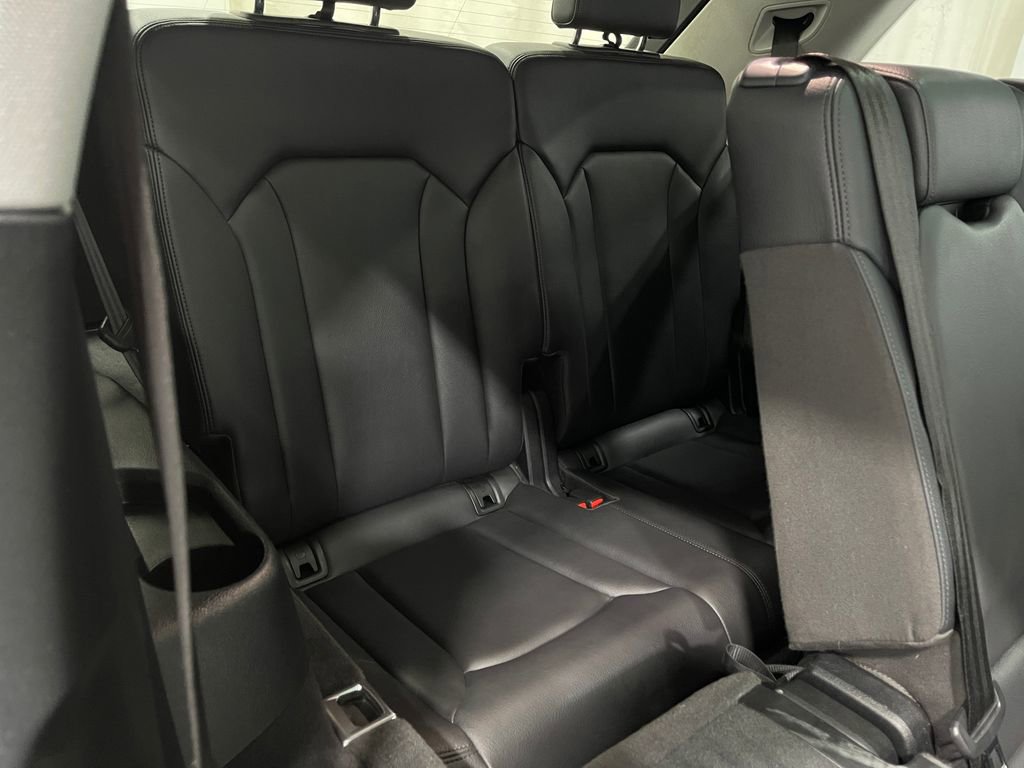 Used 2018 Audi Q7 3.0T Premium Plus w/ Premium Plus Package image 33