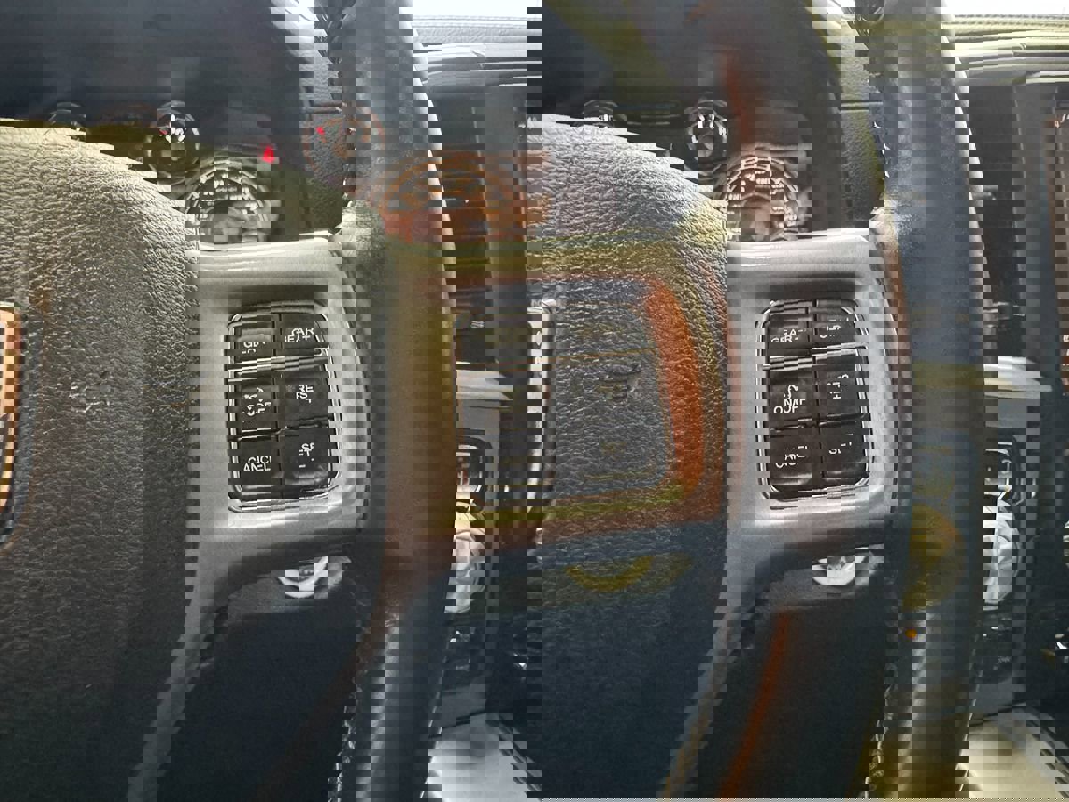 Used 2016 RAM 1500 Limited image 41