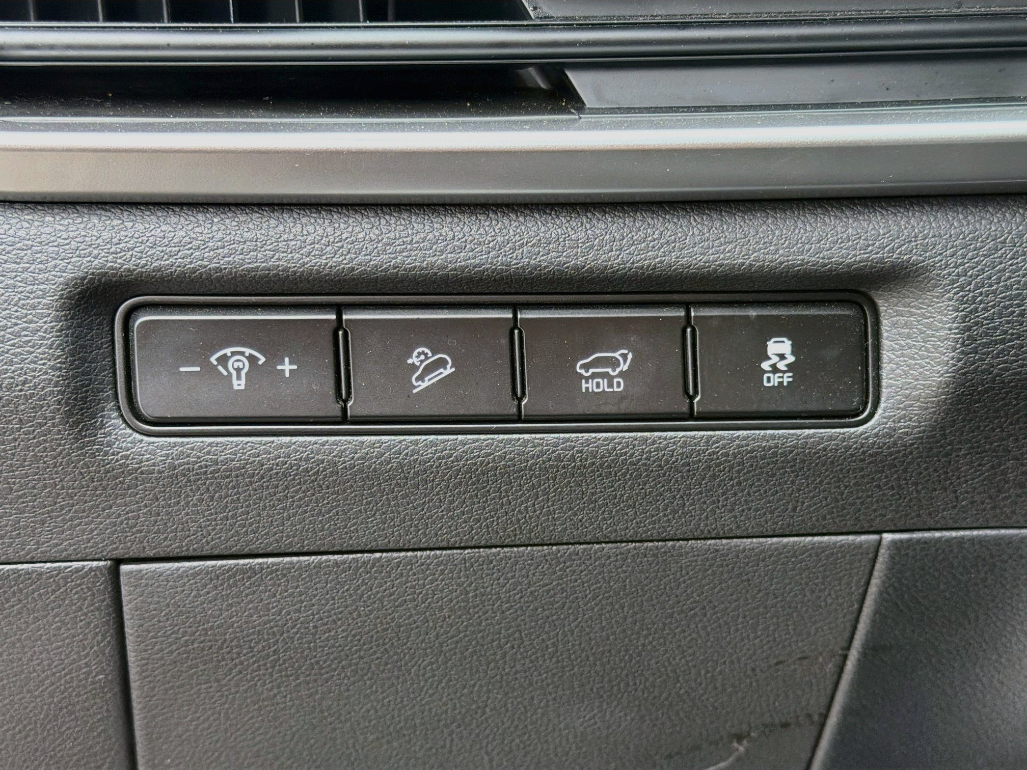 Used 2024 Kia Telluride EX w/ EX Captain's Chair Package FWD image 38