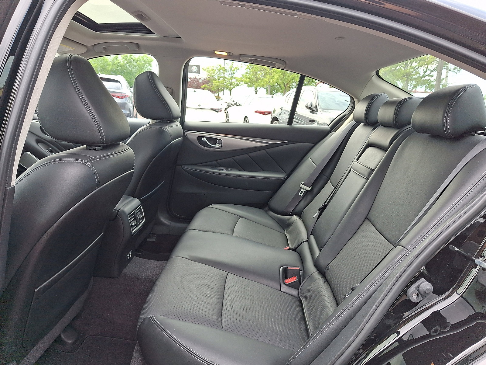 Certified 2023 INFINITI Q50 Luxe w/ Cargo Package AWD/4WD image 10