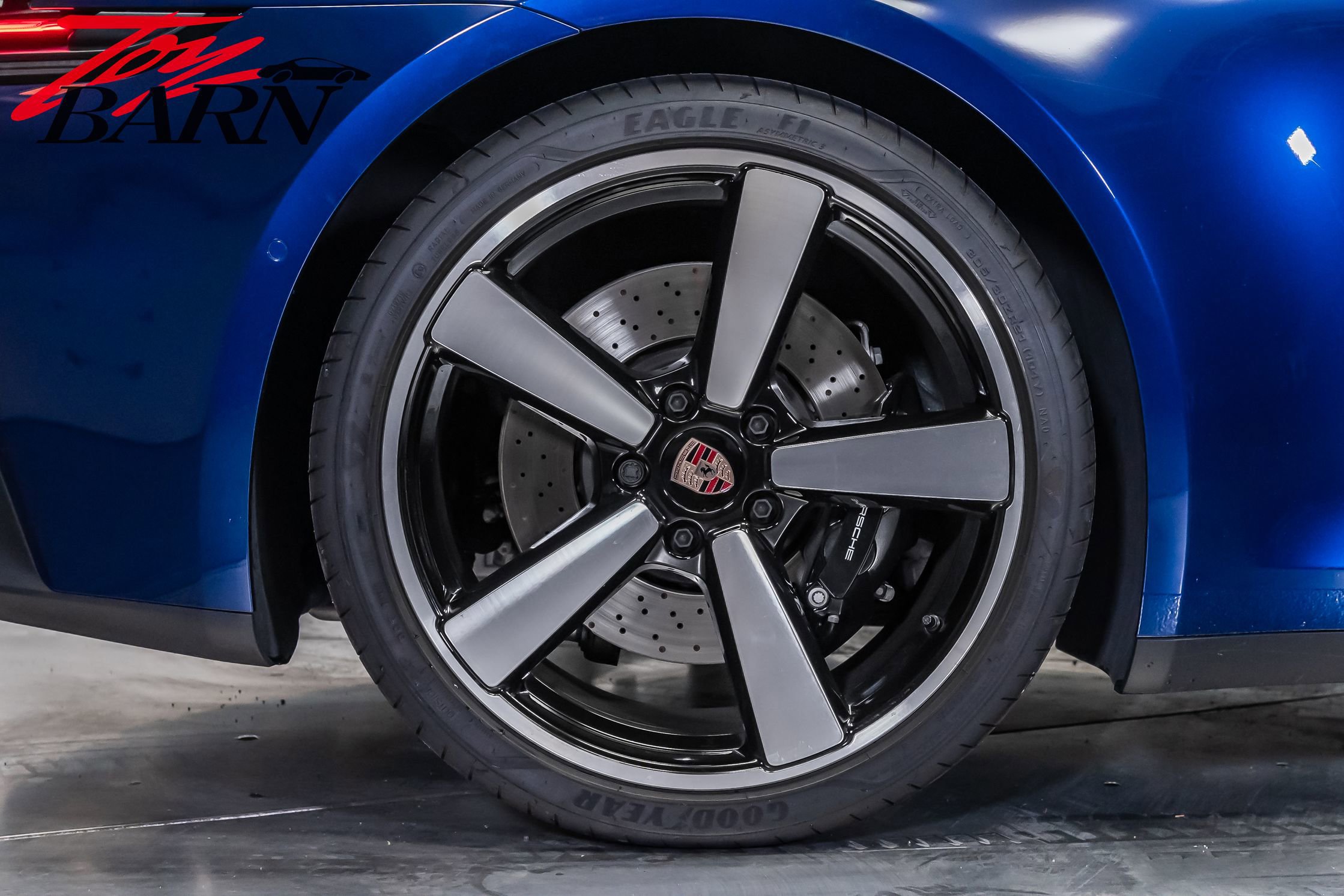 Used 2025 Porsche 911 Carrera S image 15