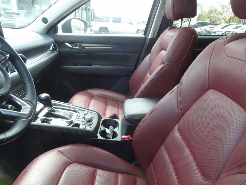 Used 2023 MAZDA CX-5 Carbon Edition image 9