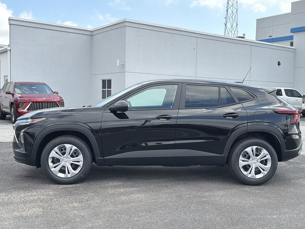 New 2026 Chevrolet Trax LS FWD image 18