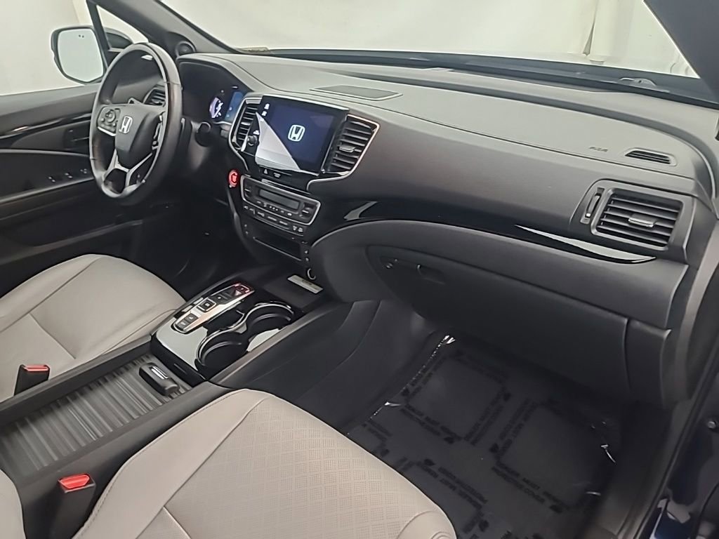 Used 2023 Honda Passport Elite image 13