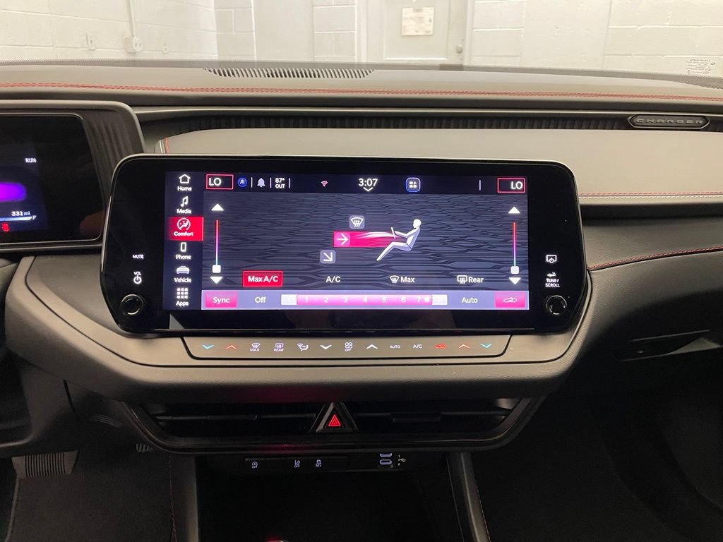 New 2026 Dodge Charger R/T AWD/4WD image 15