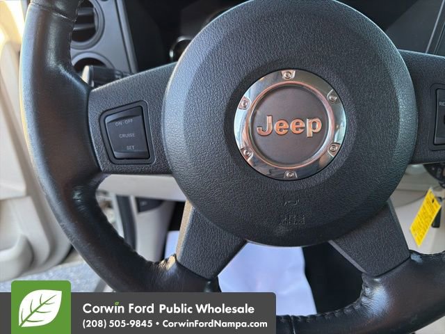 Used 2007 Jeep Commander Limited image 16