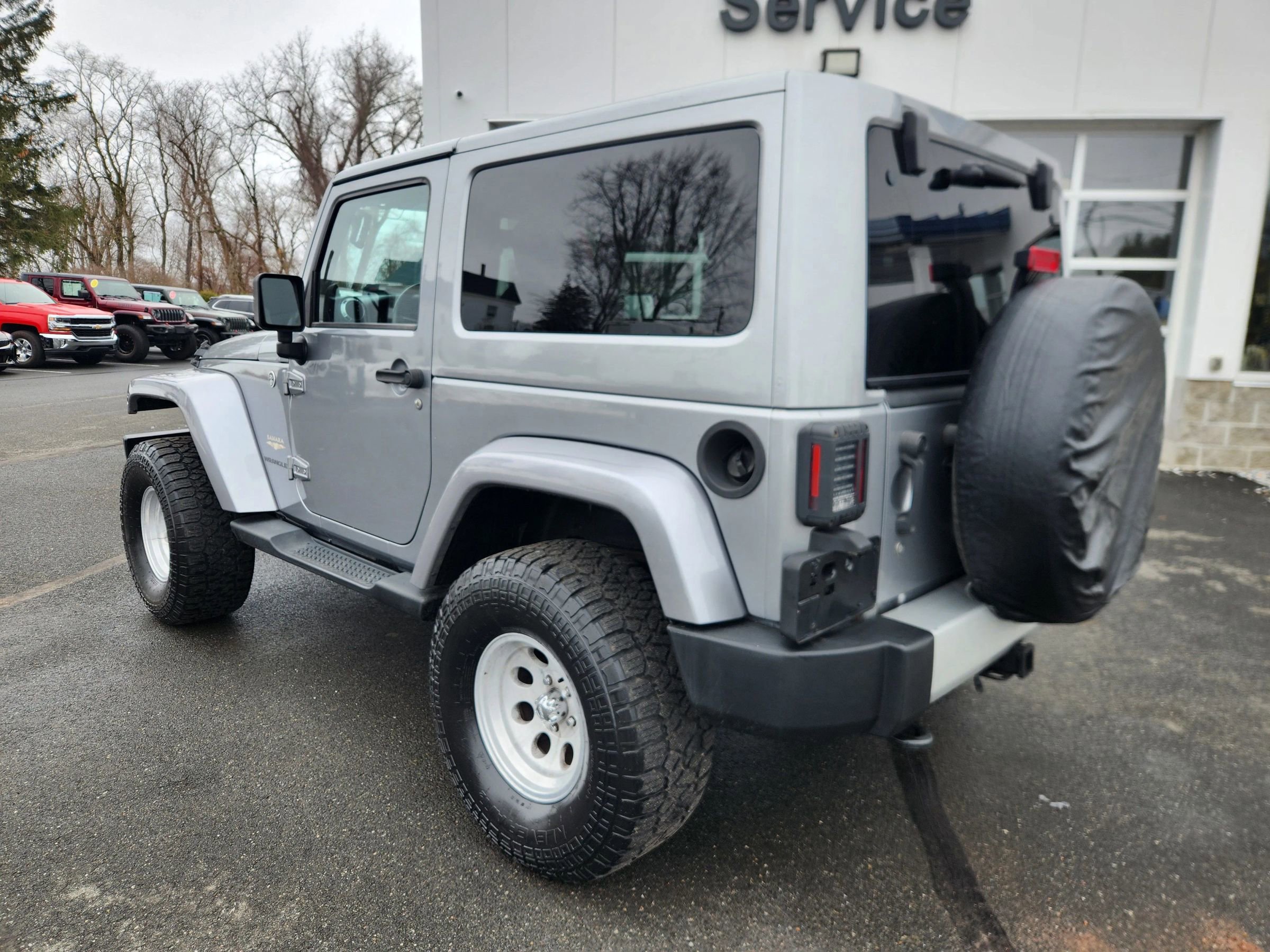 Used 2013 Jeep Wrangler Sahara w/ Dual Top Group image 11