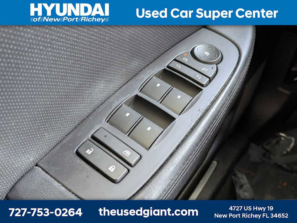 Used 2007 Cadillac DTS Luxury II image 31