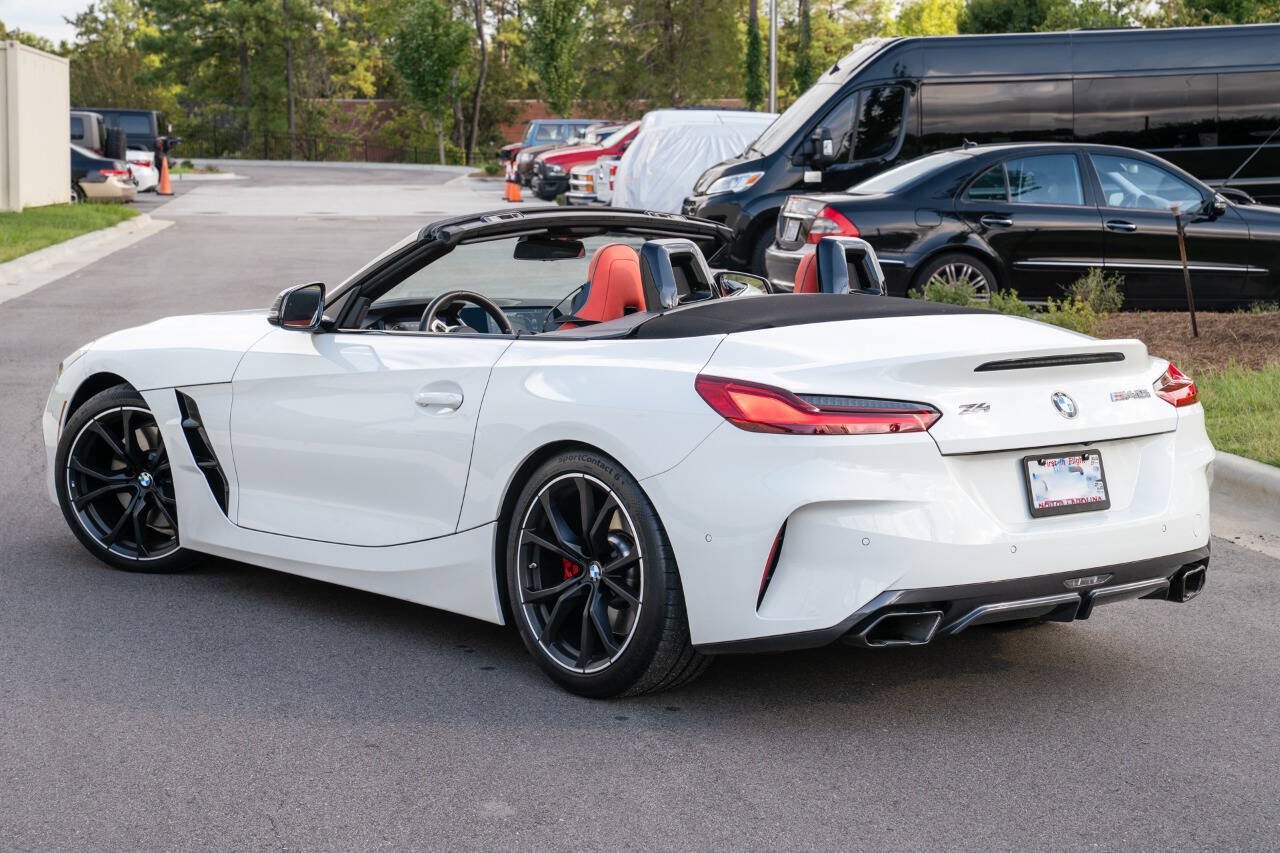 Used 2025 BMW Z4 M40i w/ Edition RWD image 10