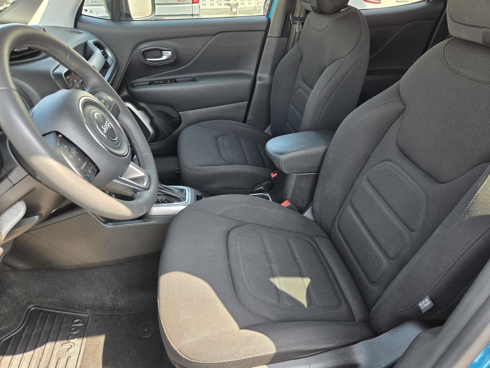 Certified 2022 Jeep Renegade Latitude AWD/4WD image 24