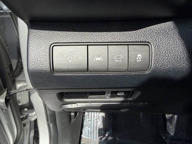 Used 2023 Hyundai Santa Fe SEL image 14