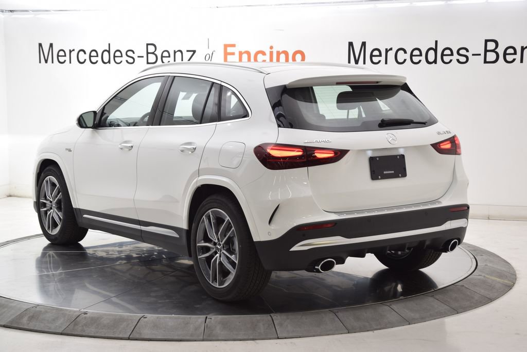 New 2026 Mercedes-Benz GLA 35 AMG 4MATIC image 4