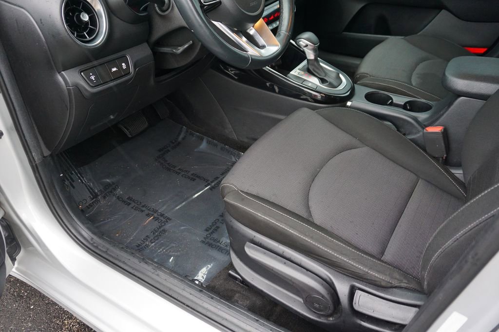 Used 2019 Kia Forte S FWD image 22