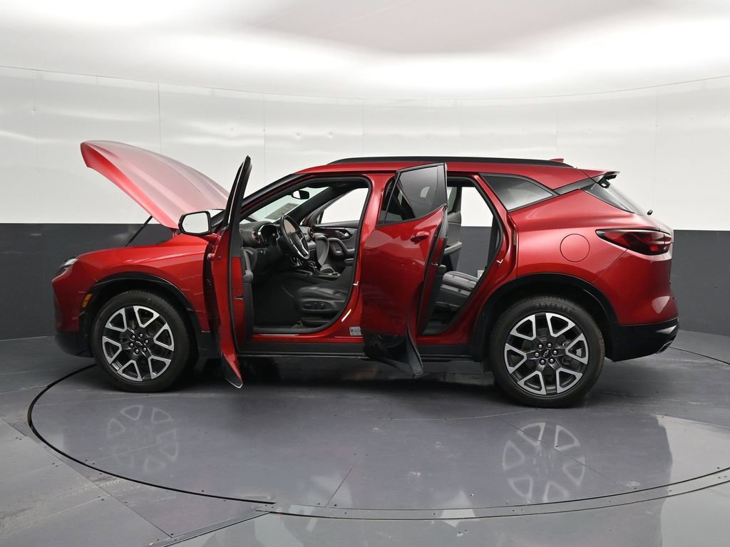 Used 2024 Chevrolet Blazer RS FWD image 43