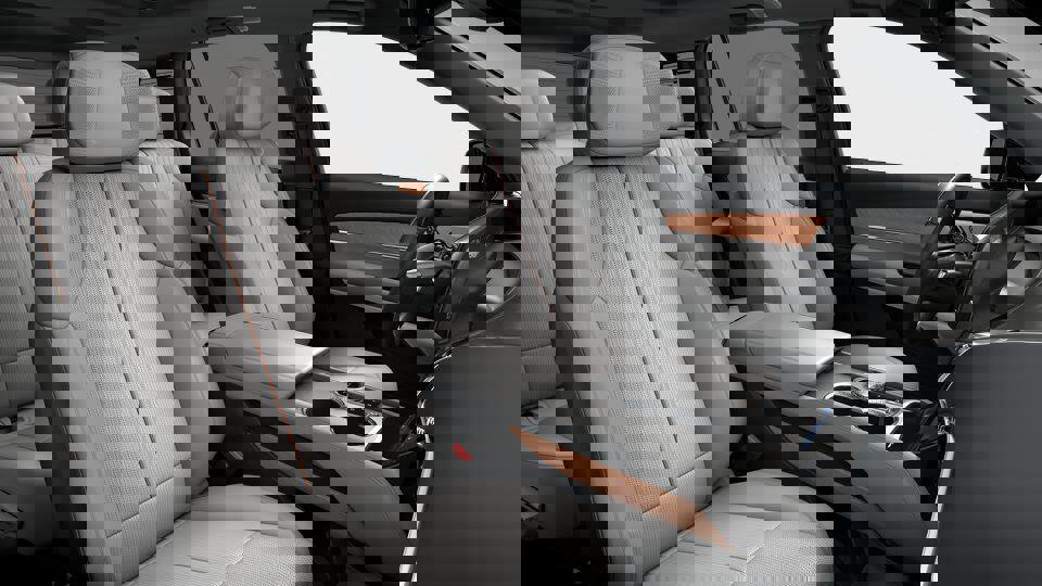 New 2026 Cadillac Vistiq Luxury w/ LPO, Floor Liner Package image 11