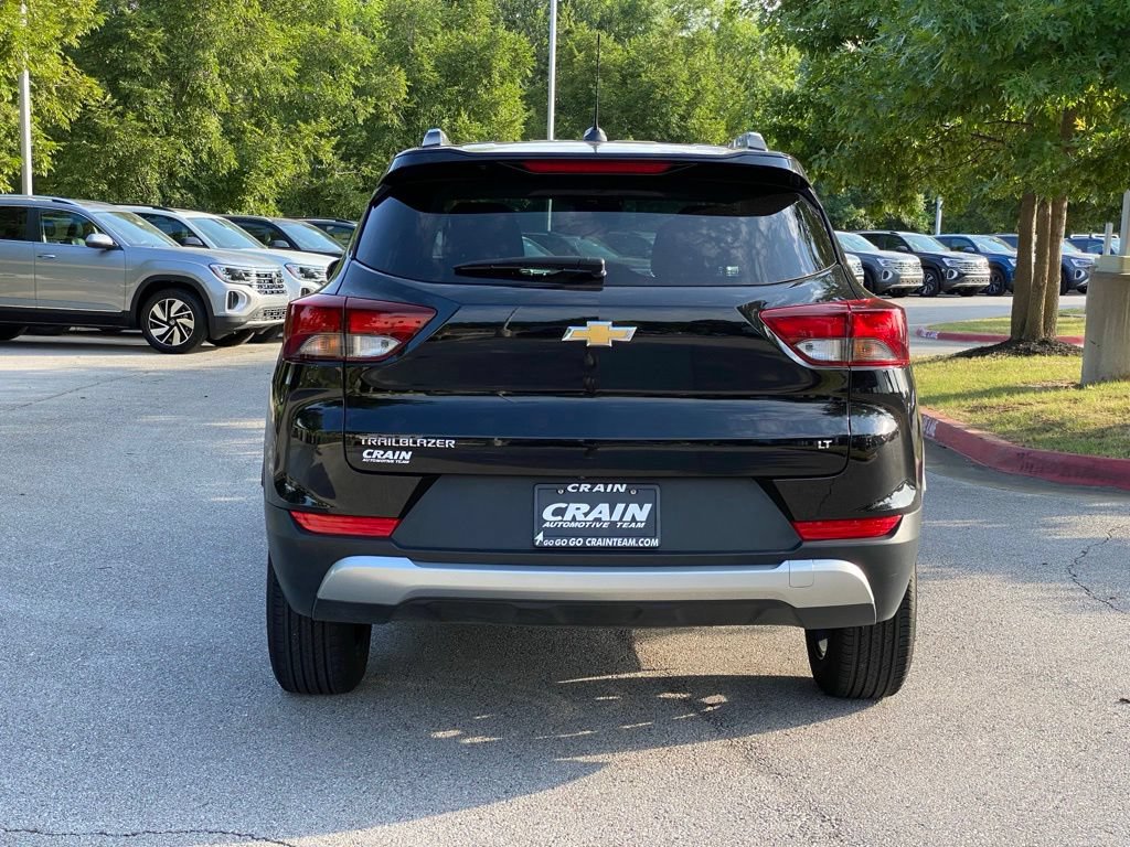 Used 2025 Chevrolet TrailBlazer LT FWD image 6