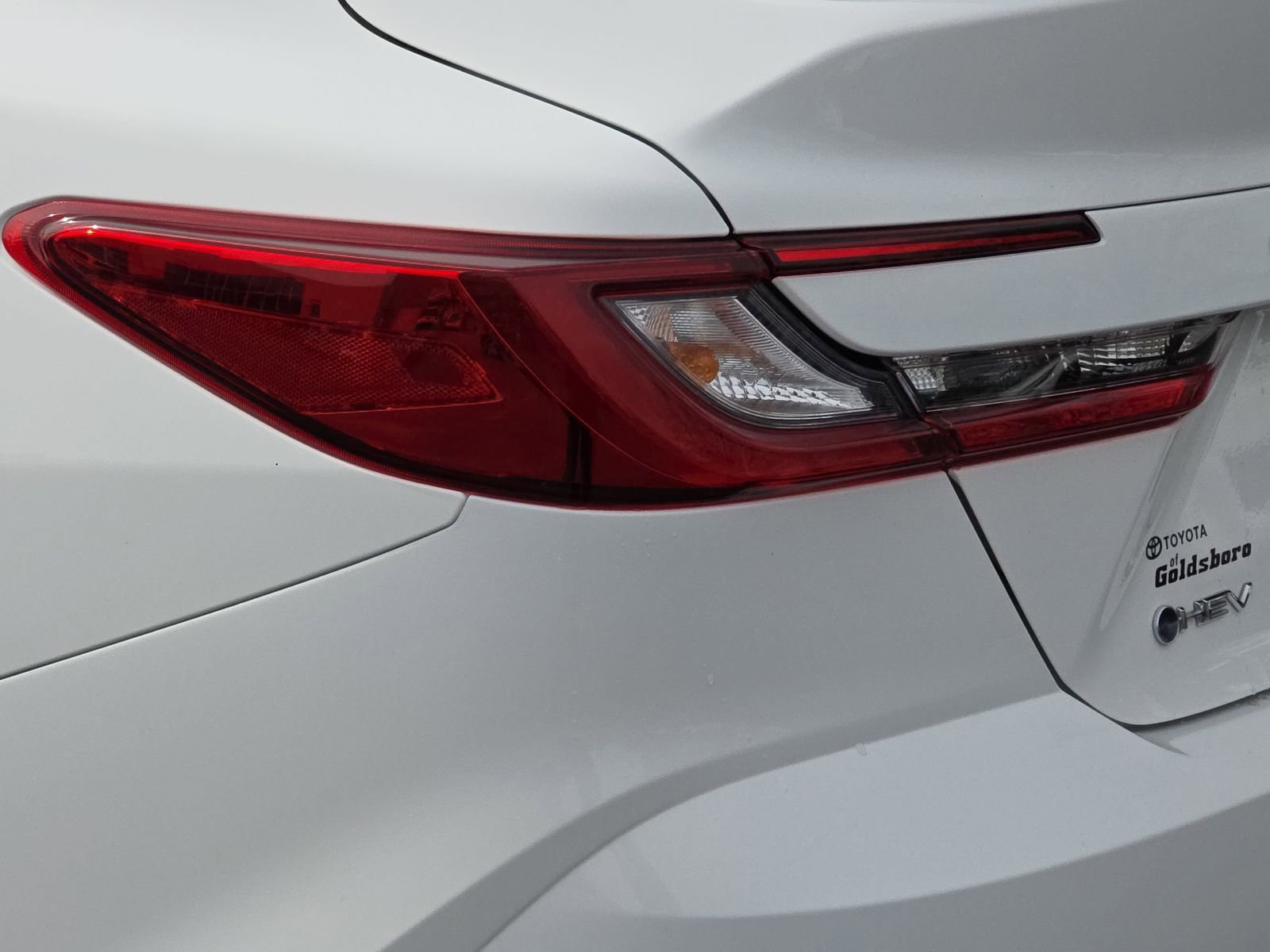 Used 2025 Toyota Camry SE w/ Multimedia Upgrade Package image 33