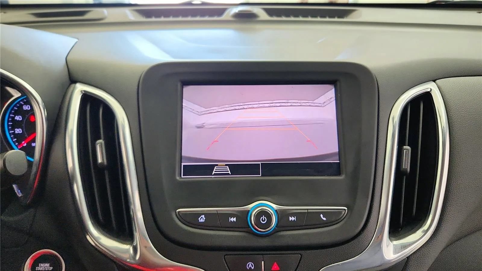 Used 2023 Chevrolet Equinox LT FWD image 25