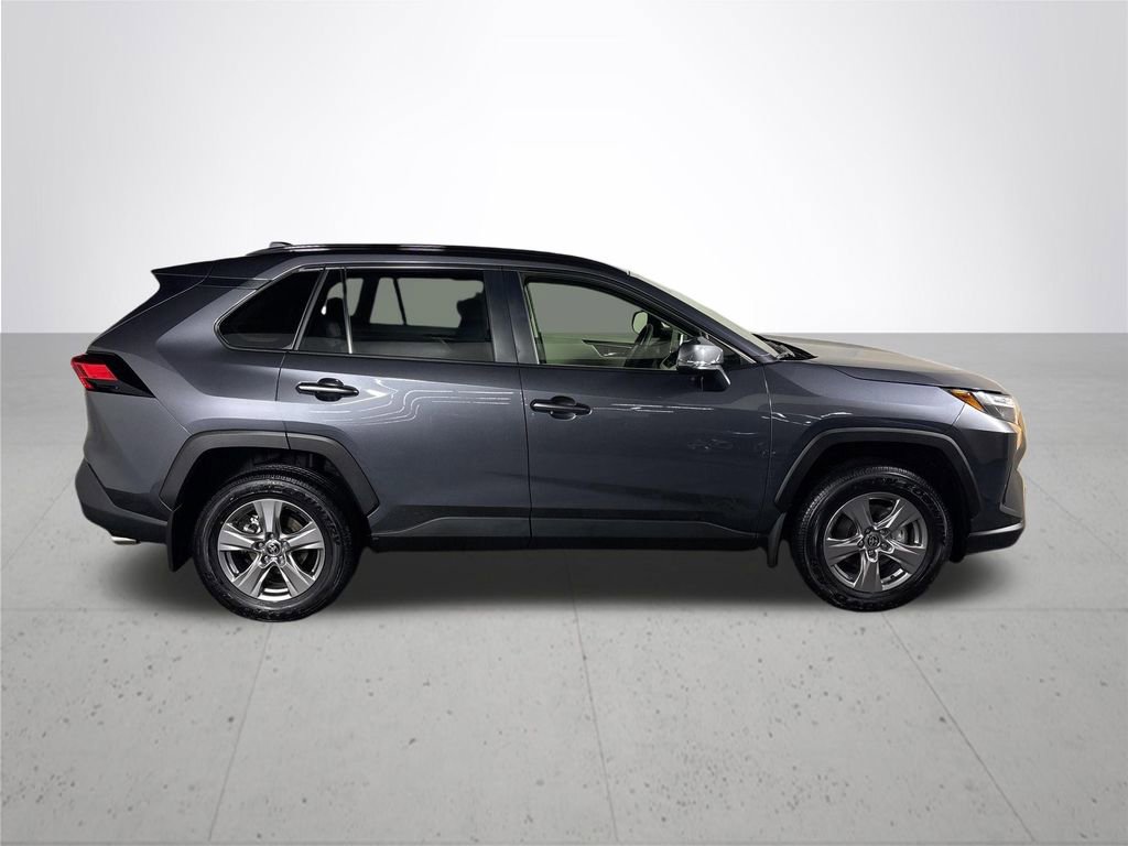 Used 2025 Toyota RAV4 XLE w/ Convenience Package image 5