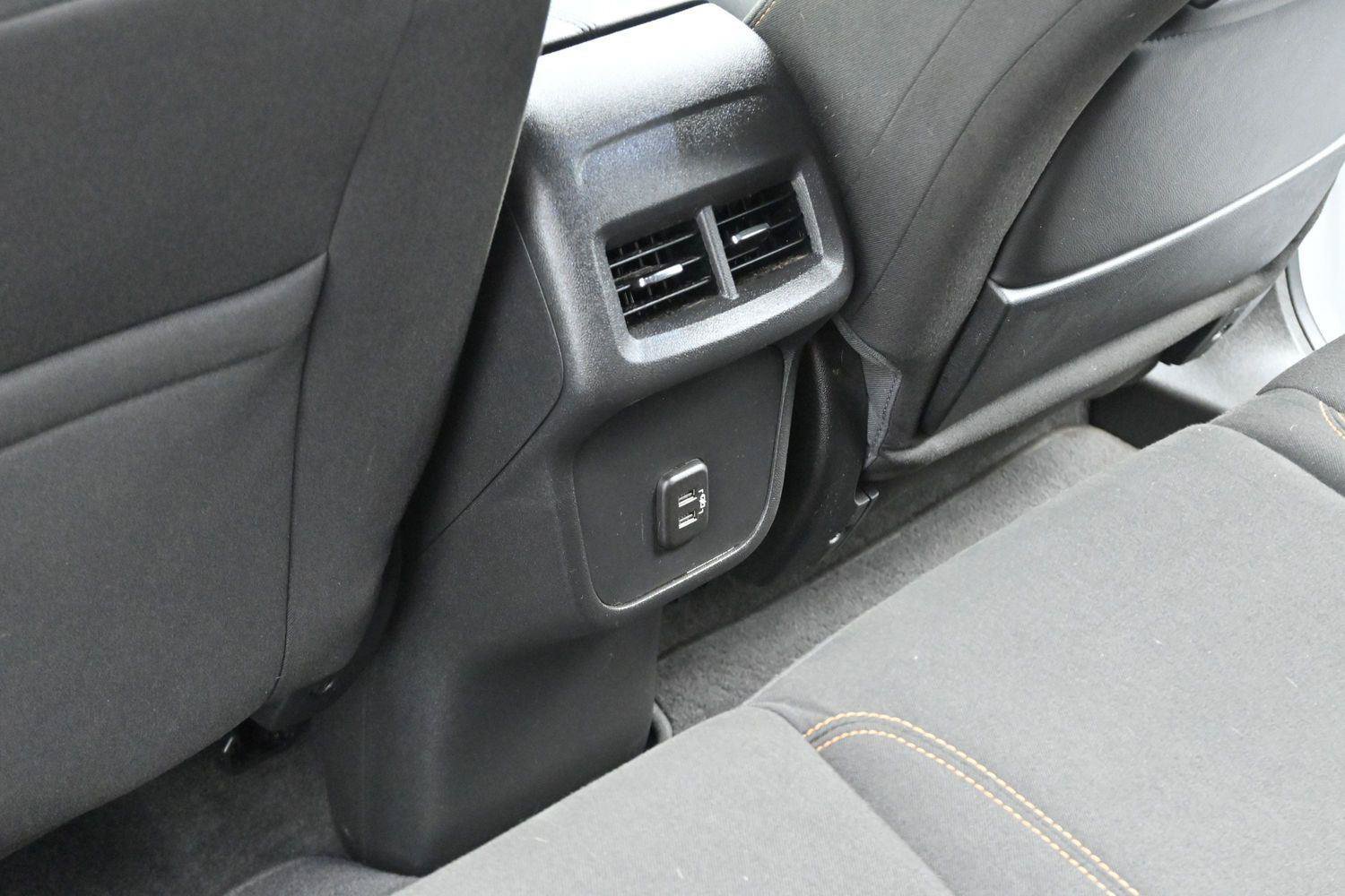 Used 2020 GMC Terrain SLE w/ Driver Convenience Package AWD/4WD image 28