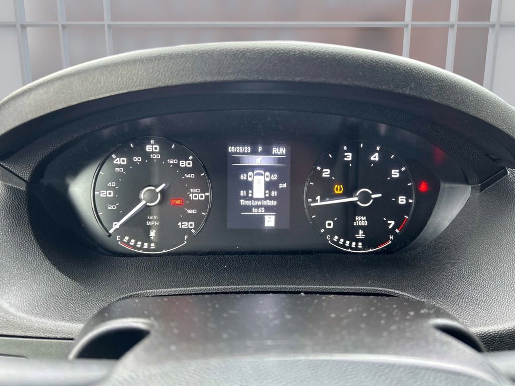 Used 2025 RAM ProMaster 2500 w/ Convenience Group image 24