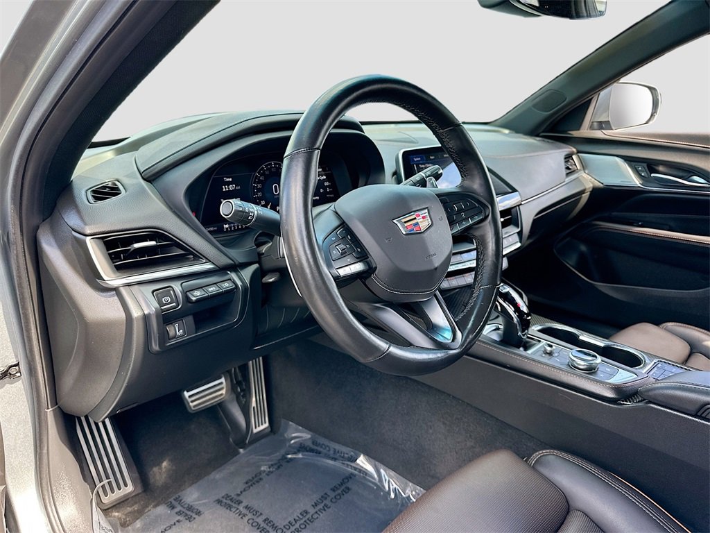Used 2023 Cadillac CT4 V w/ Technology Package image 9