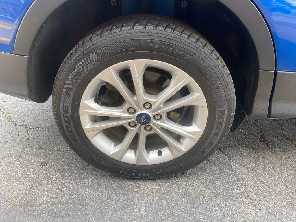 Used 2019 Ford Escape SEL image 7