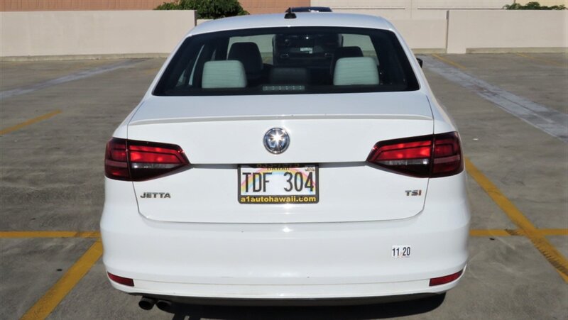 Used 2016 Volkswagen Jetta Sport w/ Lighting Package FWD image 8