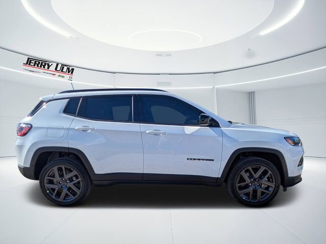 New 2026 Jeep Compass Latitude w/ Sun and Sound Group image 2