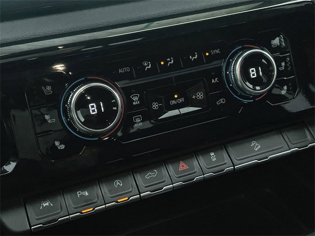 New 2026 GMC Sierra 1500 AT4 w/ Technology Package image 18