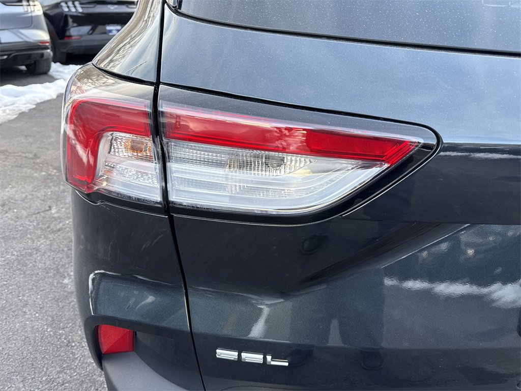 Used 2022 Ford Escape SEL image 23