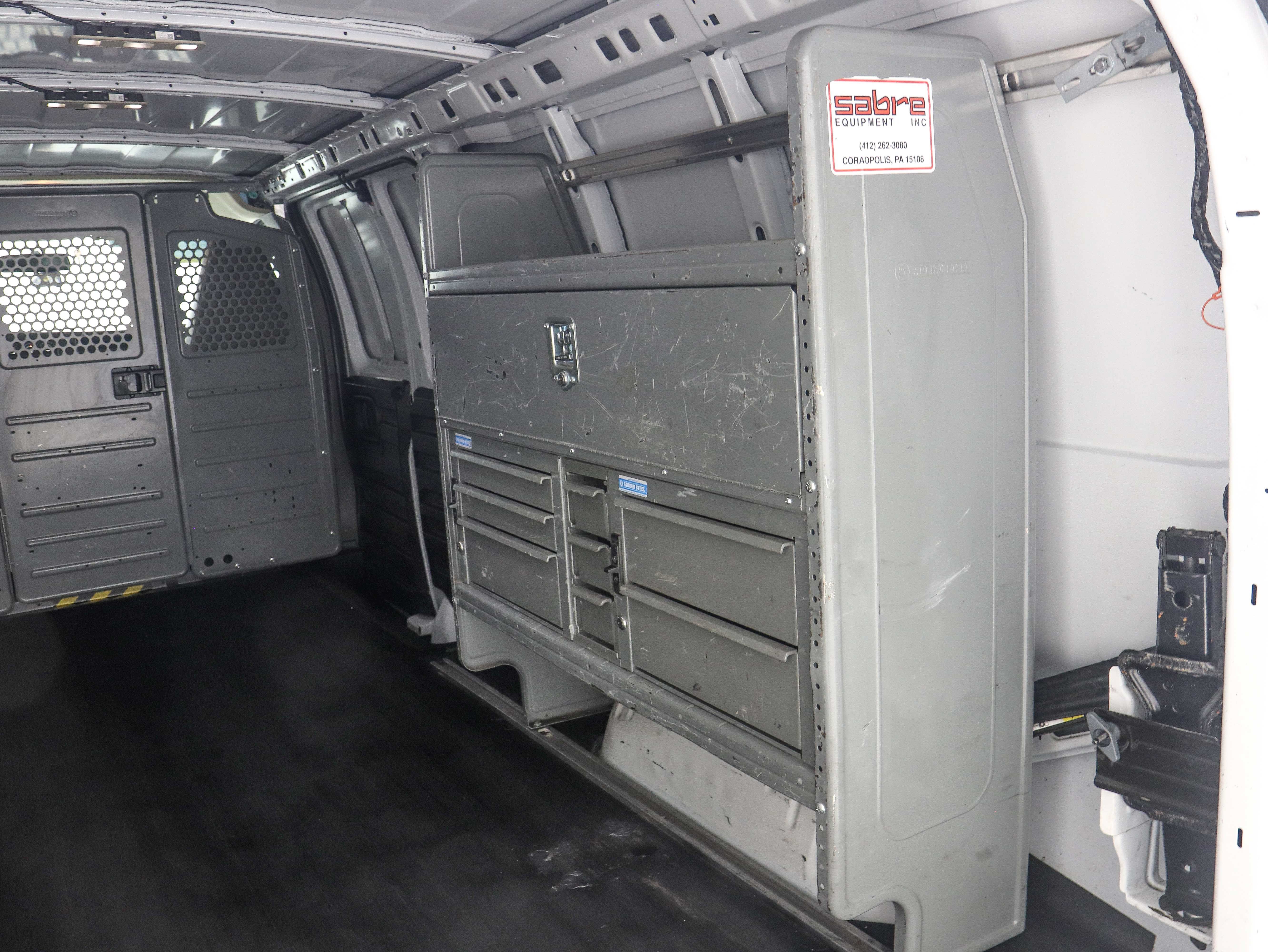 Used 2021 Chevrolet Express 2500 Extended RWD image 13