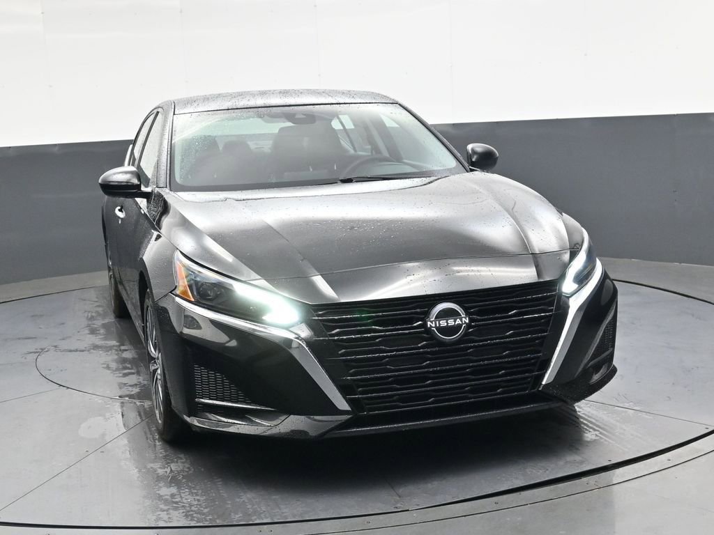 Used 2023 Nissan Altima 2.5 SV FWD image 10