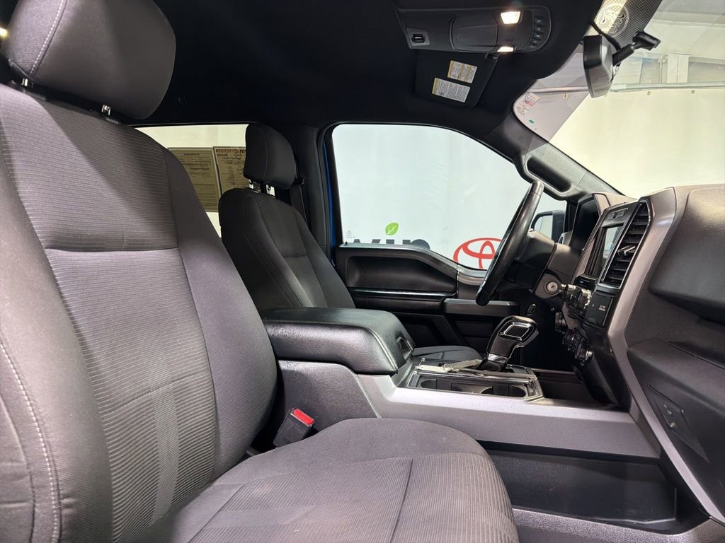 Used 2016 Ford F150 XLT w/ Equipment Group 302A Luxury image 12