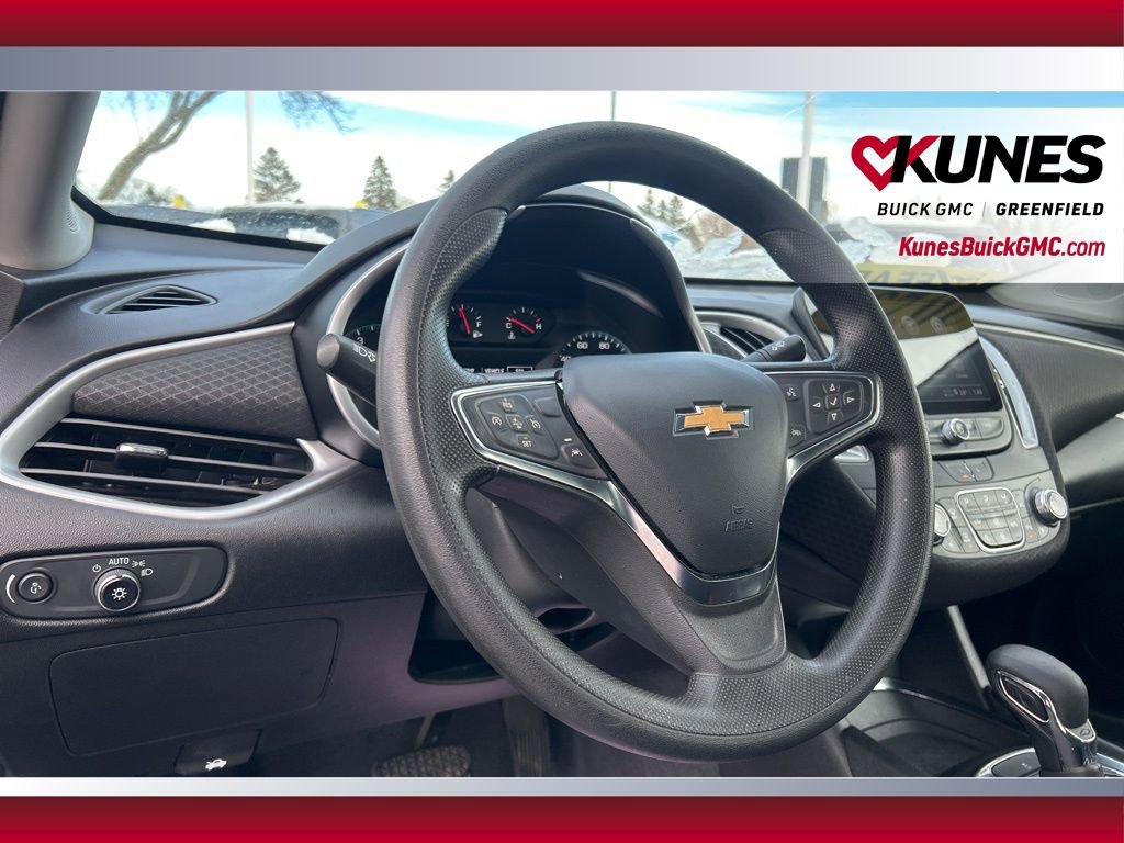 Used 2023 Chevrolet Malibu LT image 18