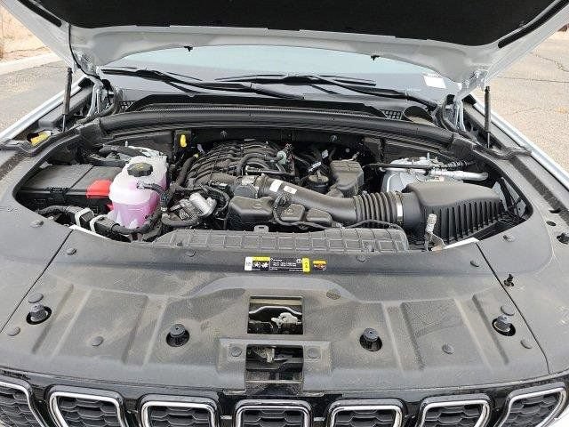New 2023 Jeep Grand Cherokee L Limited AWD/4WD image 18