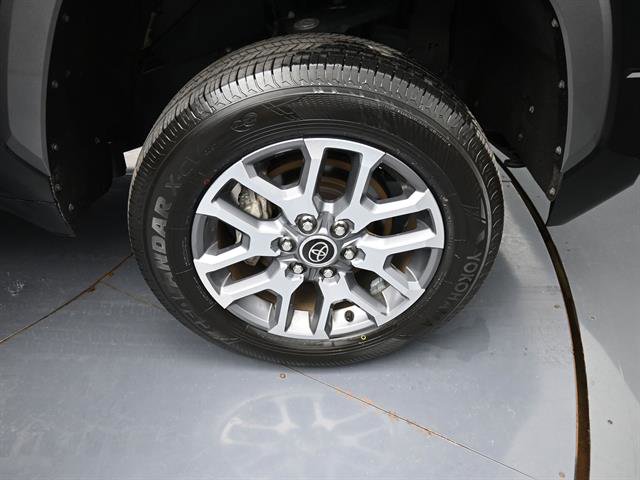 Used 2024 Toyota Tundra Limited w/ Power Package AWD/4WD image 23