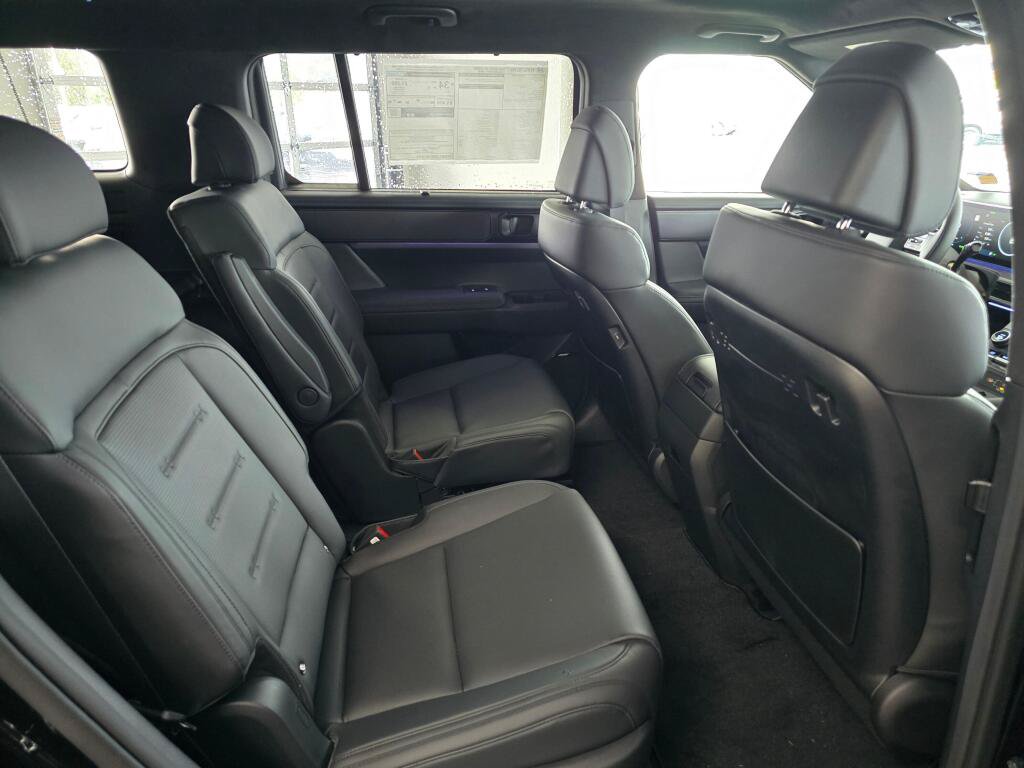 New 2026 Hyundai Santa Fe Calligraphy AWD/4WD image 36