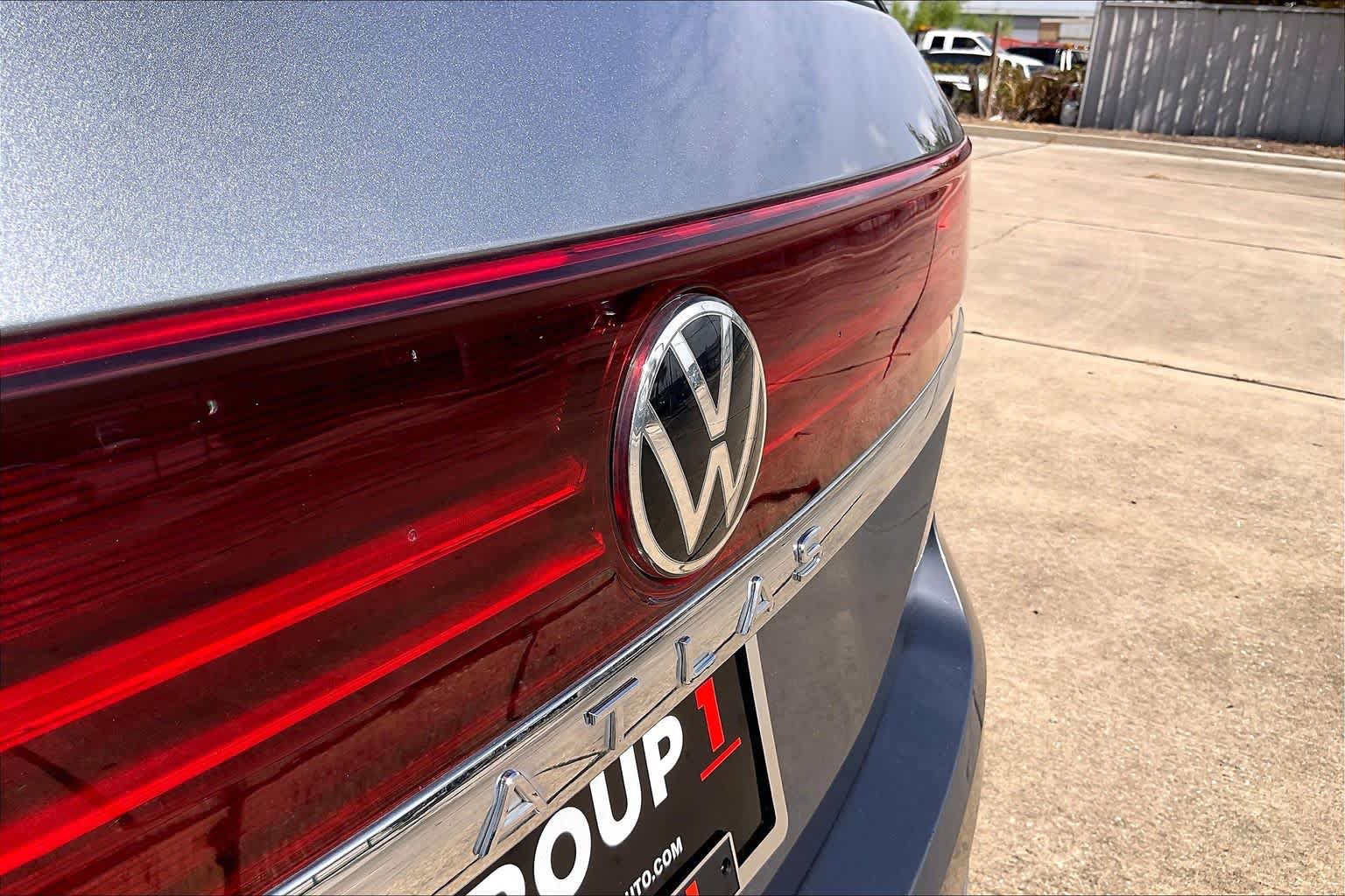 Used 2025 Volkswagen Atlas SE FWD image 56