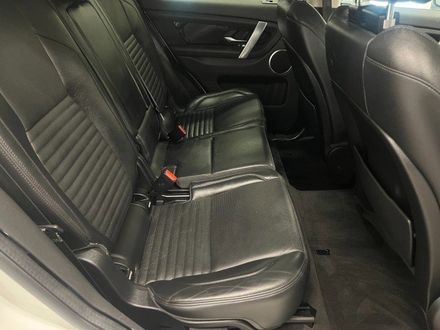 Used 2020 Land Rover Discovery Sport SE image 38