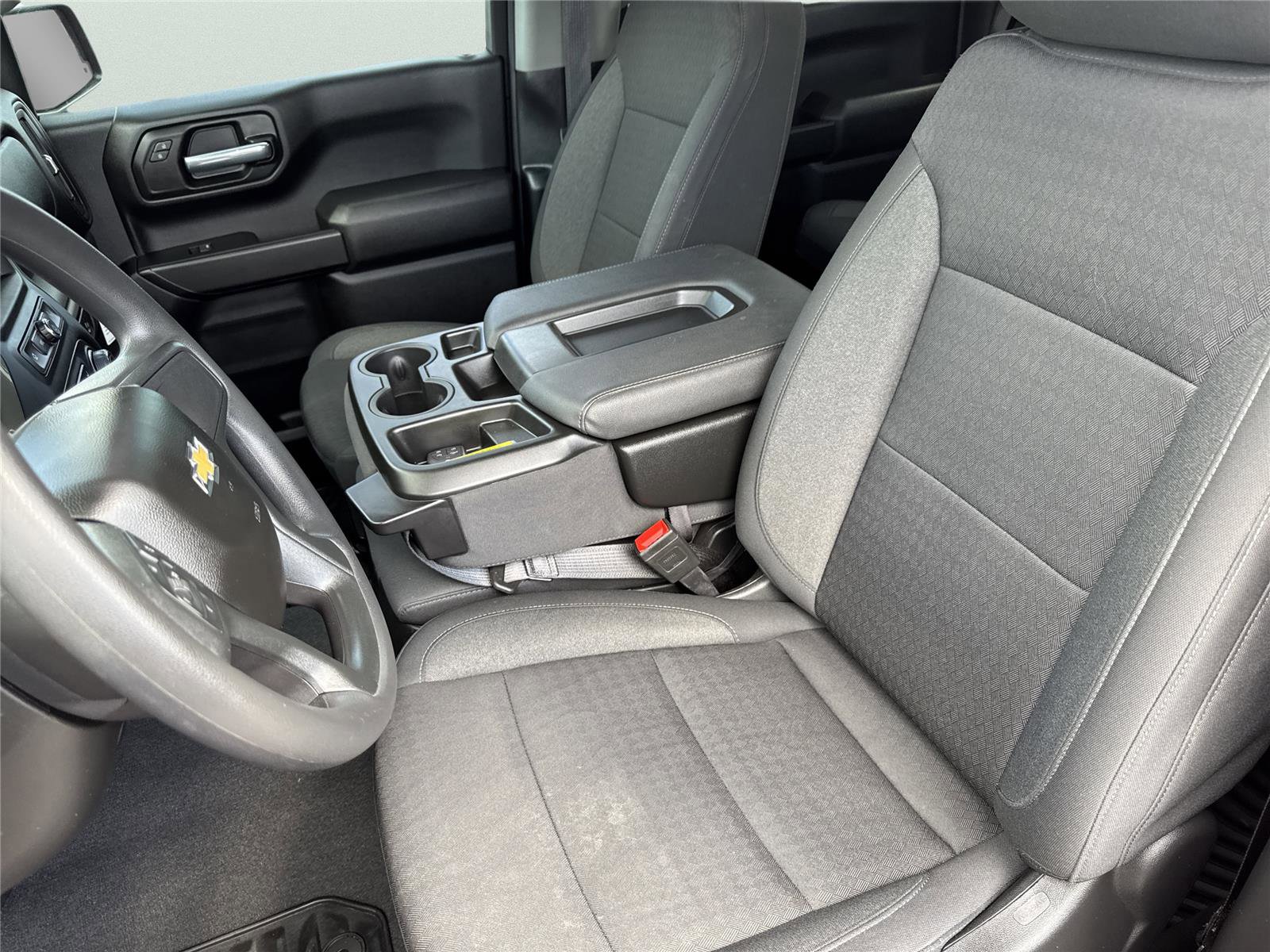 Used 2025 Chevrolet Silverado 1500 Custom image 12